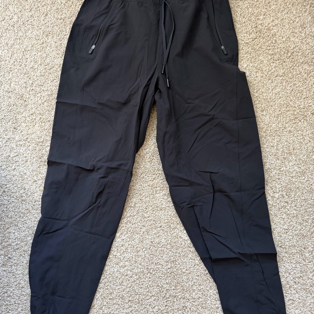 lululemon License to Train High-Rise
Pant